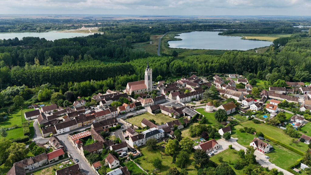 Commune de VIMPELLES  sud seine et marne par dessign air vidéos et photos par drone